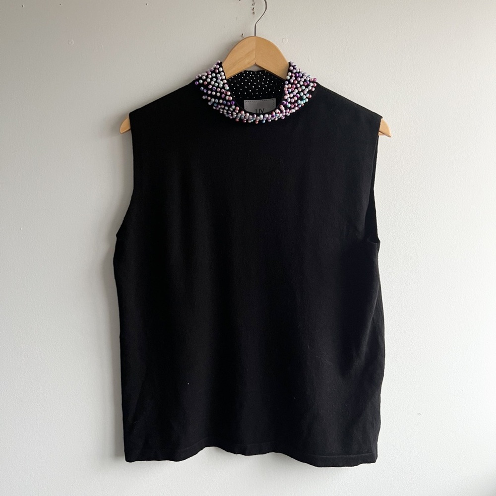 Liv Milano Pearl Neck Sleeveless Top